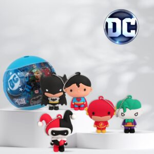 LOT 100 CAPSULES DC JUSTICE LEAGUE 50mm
