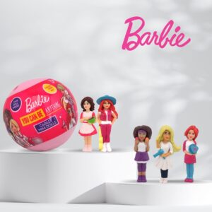 LOT 100 CAPSULES BARBIE CAREERS 50mm