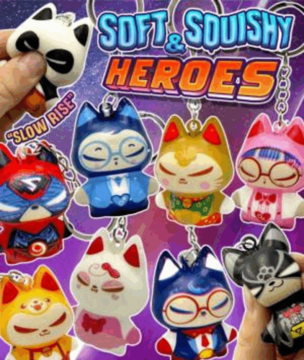 LOT 100 CAPSULES SOFT & SQUISHY HEROES 50mm